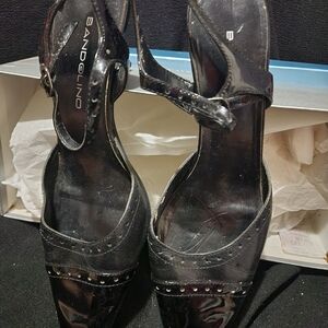 Gently Warn Bandolino Shies